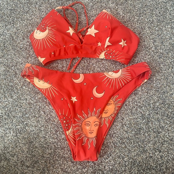 Zaful Celestial Sun and Moon Red Bikini Set sz 6 /medium - Picture 5 of 9